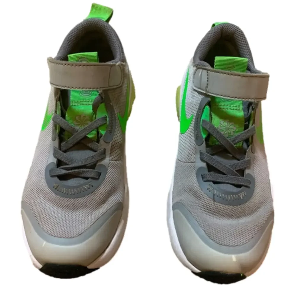 Nike Explor Next Nature Gray Green Sneakers Size 2Y